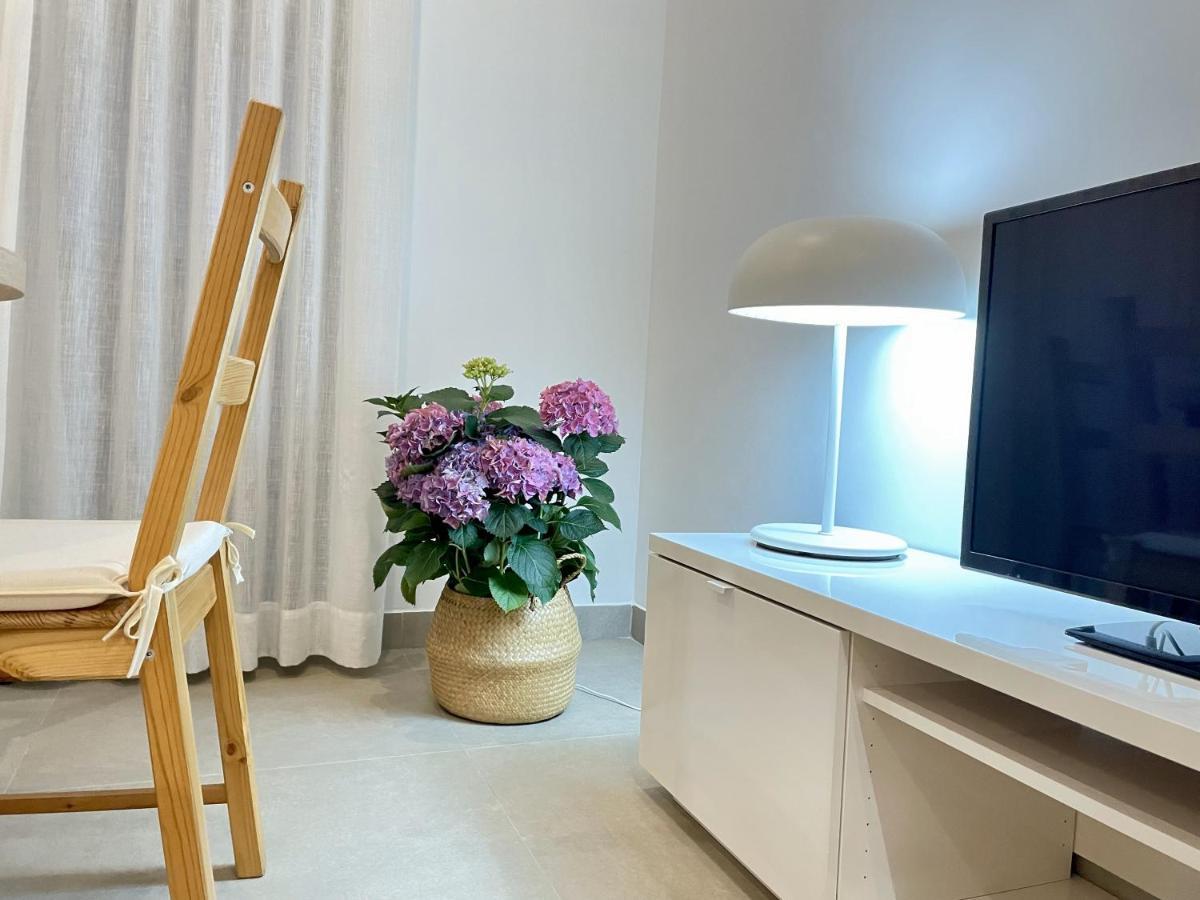 Apartamentos Madreselva Fernan Perez Екстер'єр фото