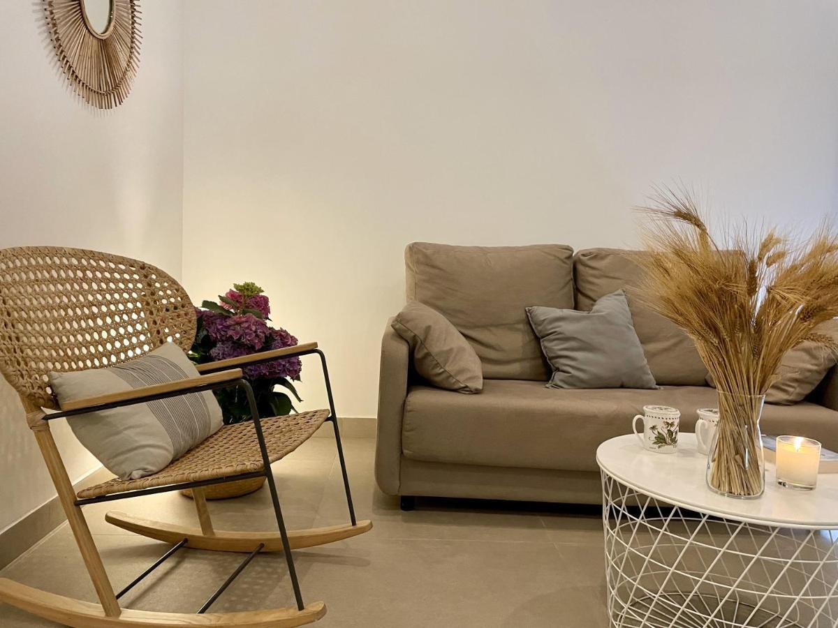 Apartamentos Madreselva Fernan Perez Екстер'єр фото