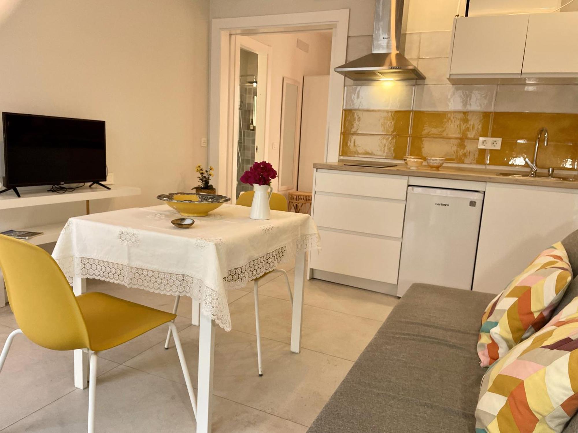 Apartamentos Madreselva Fernan Perez Екстер'єр фото